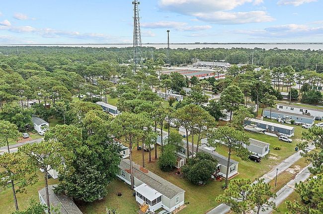 Photo of 207 Sequoia Dr, Newport, NC