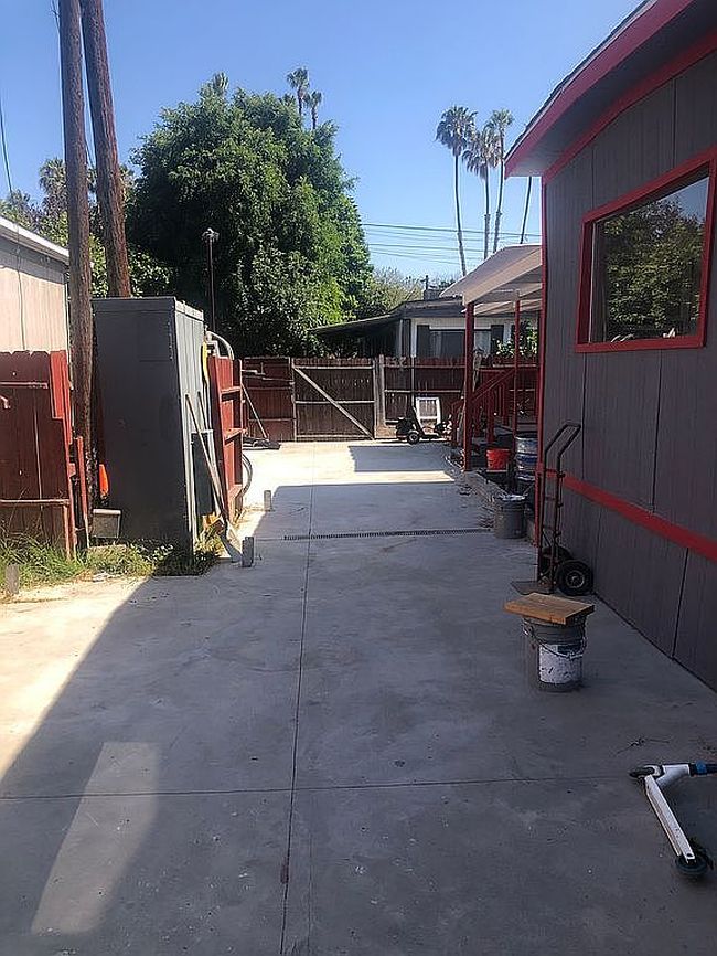 Additional photo 2 of property located at 400 E Arbor St