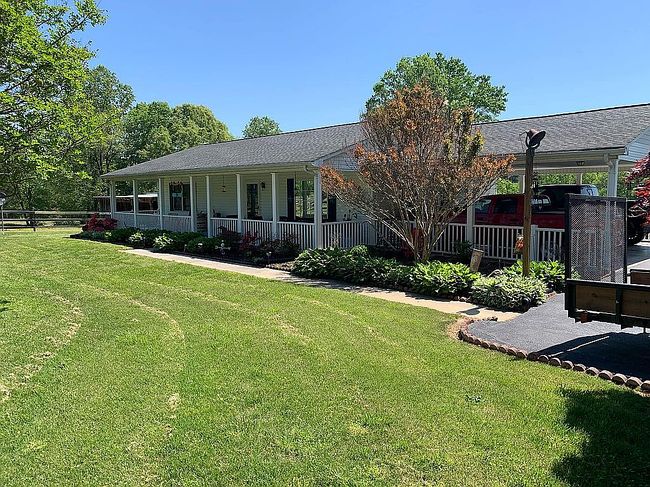 Preview of property located at 920 Loop Rd