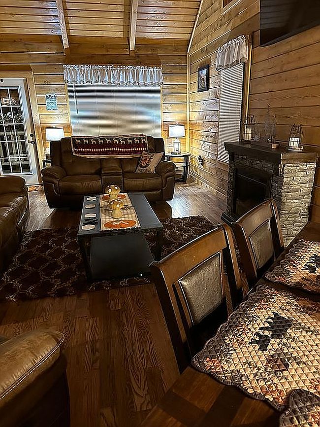 Photo of 300 Anne Dr, Summersville, WV