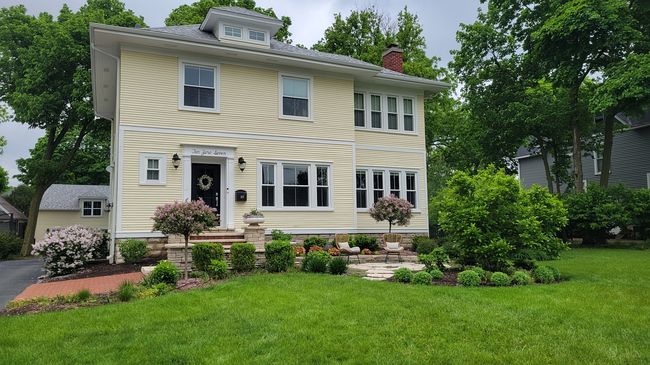 Preview of property located at 207 W Madison Ave