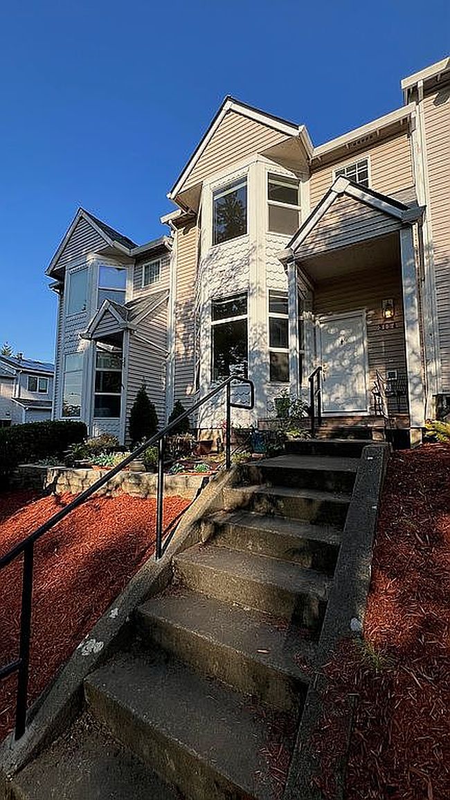 Additional photo 3 of property located at 3134 Ne 103rd Pl