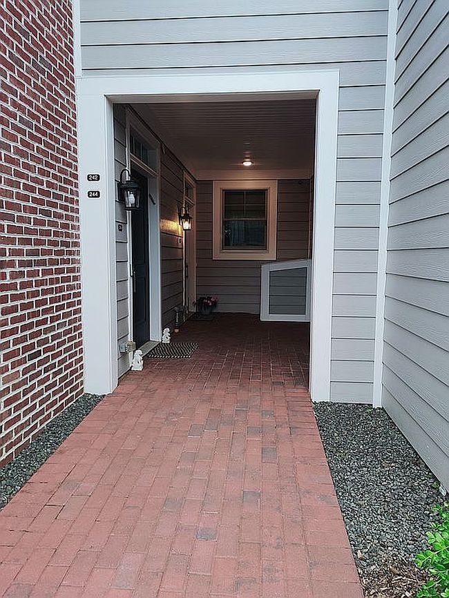 Photo of 242 Coach Dr #53, Woodbury, NY