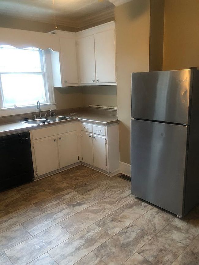 Photo of 312 E 18th St, Lumberton, NC