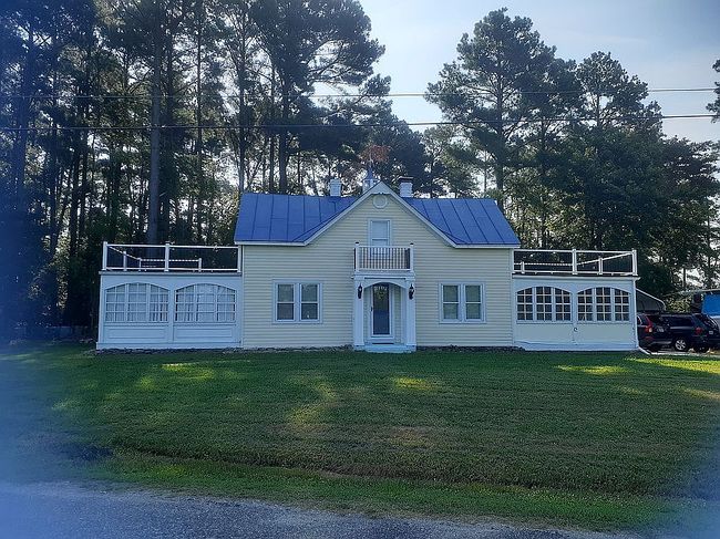 Image of 2744 Harryhogan Rd