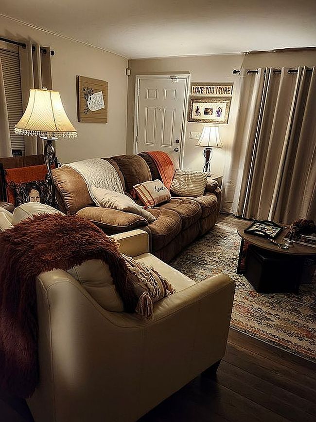 Additional photo 1 of property located at 207 Ne 2nd Ave