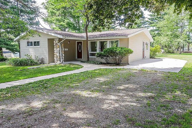 Photo of 805 Park Ave W