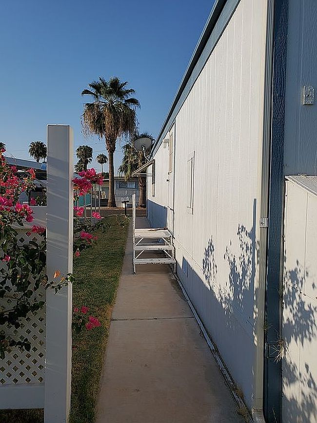 Photo of 1079 S Avenue B Lot 13, Yuma, AZ