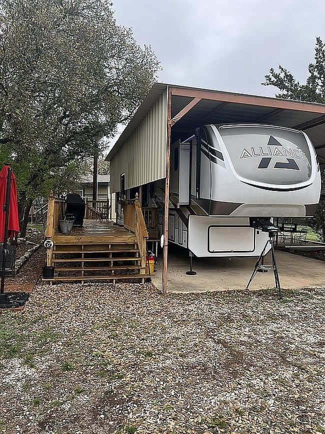 Image of 193 Private Road 1508
