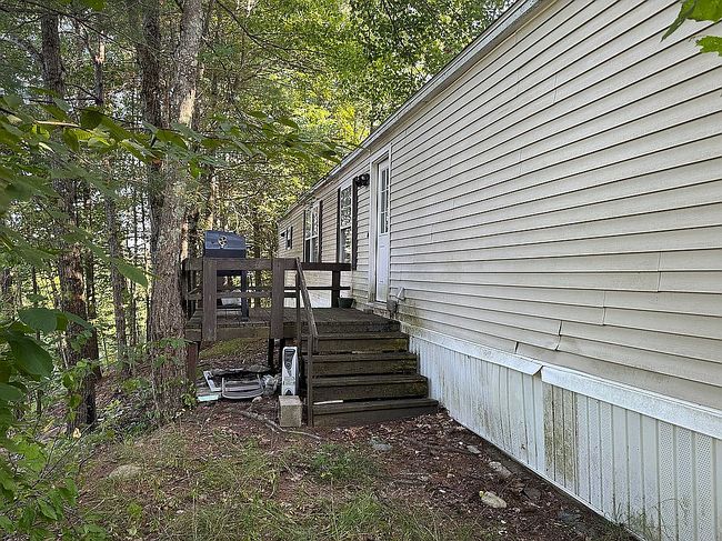 Photo of 33 Summit Dr, Jaffrey, NH