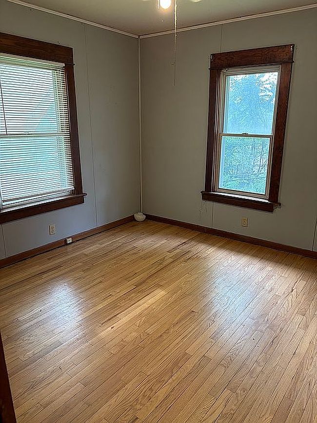 Photo of 5407 Sw 9th St, Des Moines, IA