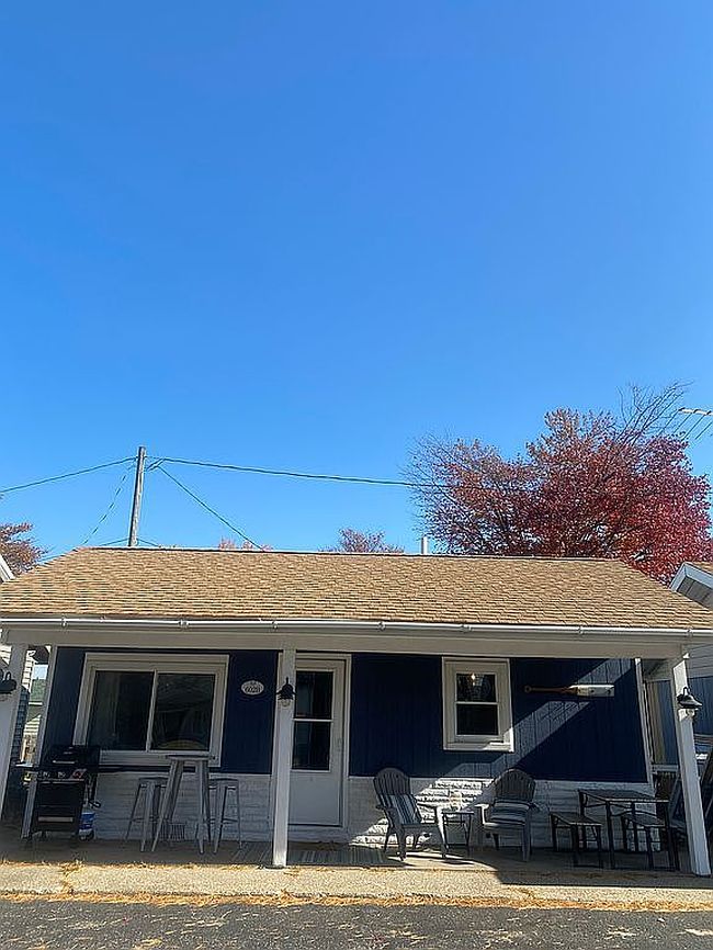 Photo of 602 W Houghton Lake Dr #B, Prudenville, MI