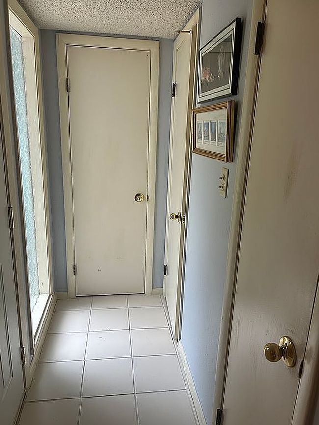 Additional photo 2 of property located at 144 La Vista Ln