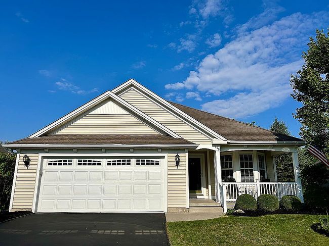 Photo of 148 Parwood Trl, Depew, NY
