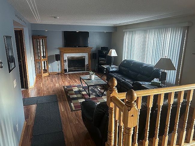 Image of 3879 Shannon Dr