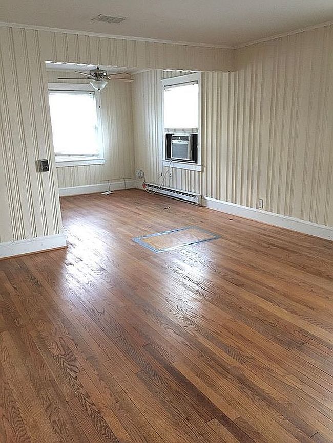 Image of 121 55th St