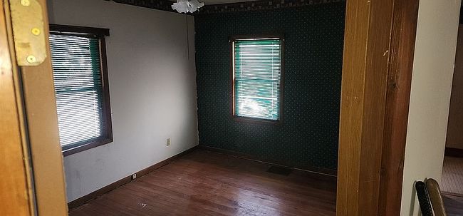 Image of 304 S Madison St