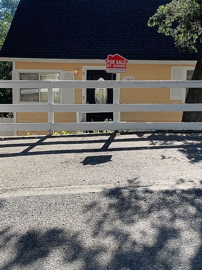 Photo of 23627 Manzanita Dr, Crestline, CA