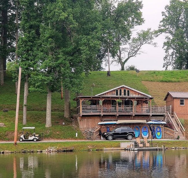 Image of 352 Crystal Lake Rd