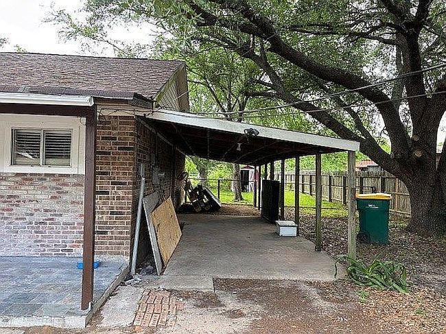 Image of 3825 Harkey Rd