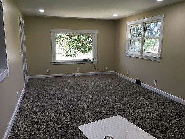 Image of 218 W Vine St