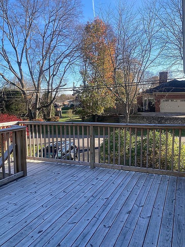 Image of 909 Miller Ave