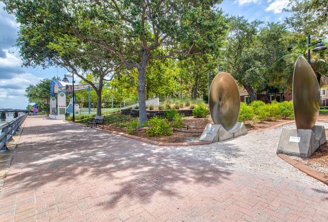 Image of 808 3rd Ave W