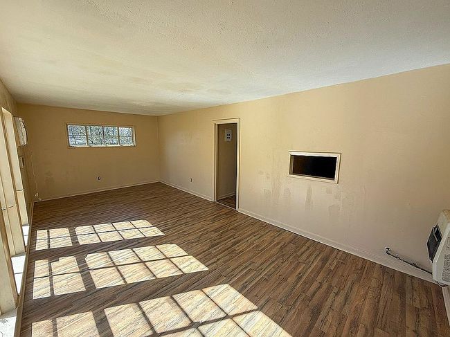 Image of 723 Glenmont Dr