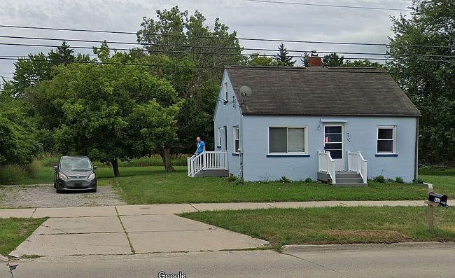 Image of 421 W Lake Lansing Rd