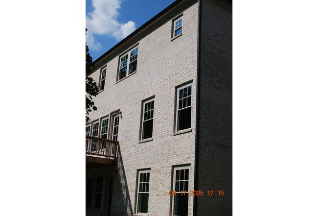 Additional photo 2 of property located at 4046 Longleaf Ln