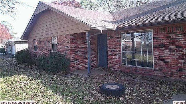 Image of 605 E Monroe St