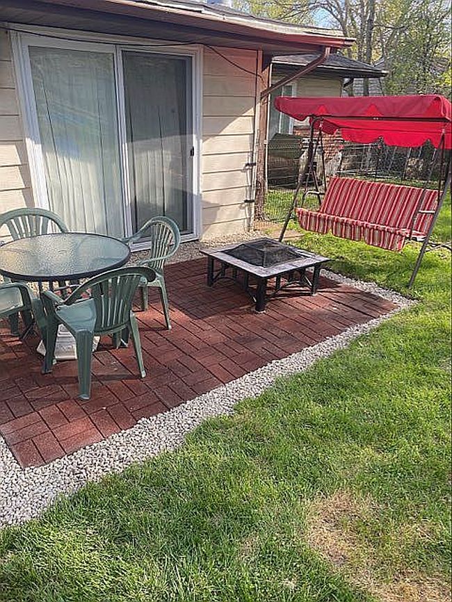Photo of 126 Shabbona Dr, Park Forest, IL