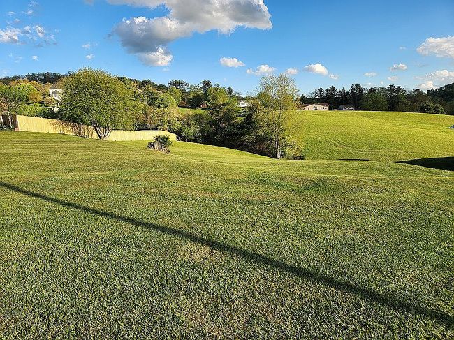 Image of 111 Deerfield Cr