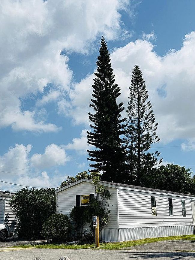 Preview of property located at 17360 Sw 232nd St #50