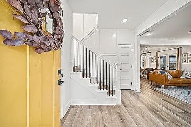 Additional photo 1 of property located at 613 N Date Ave