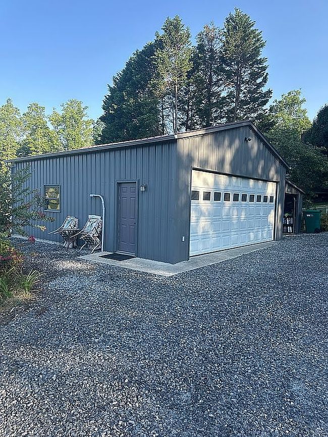 Photo of 186 Pinewood Rd, Reidsville, NC