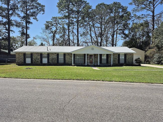 Preview of property located at 313 Sutherland Dr