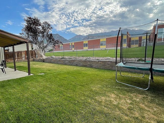 Photo of 495 Valley View Dr, Pleasant Grove, UT