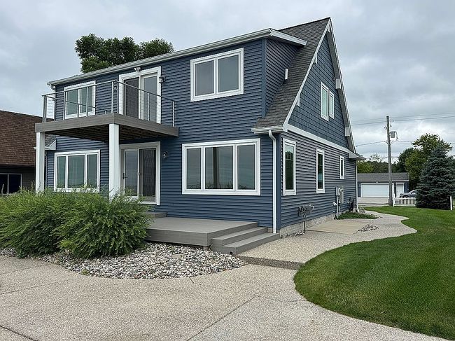 Photo of 357 Killarney Beach Rd, Bay City, MI