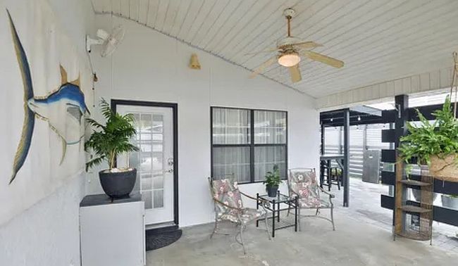 Image of 17826 Front Beach Rd