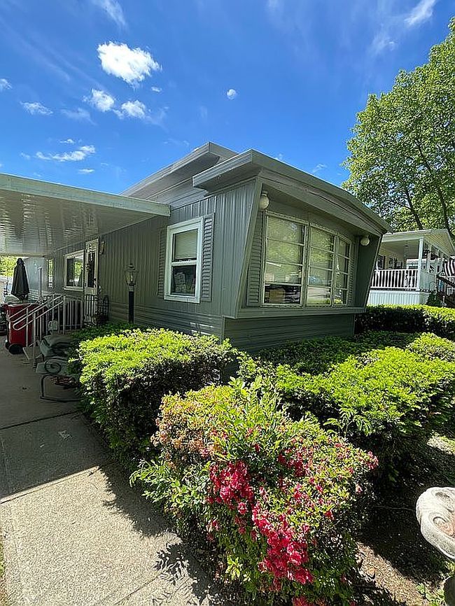 Photo of 3 Woodview Ct, Bath, PA