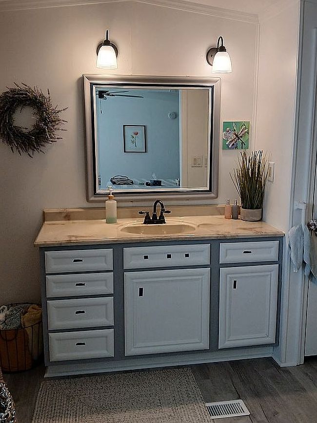 Photo of 9876 E Concord Cir, Navarre, FL