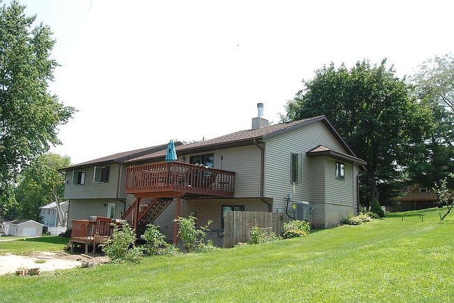 Photo of 3438 Twin Lake View Dr Ne, North Liberty, IA