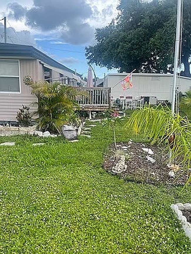 Photo of 5611 Bayshore Rd, Palmetto, FL