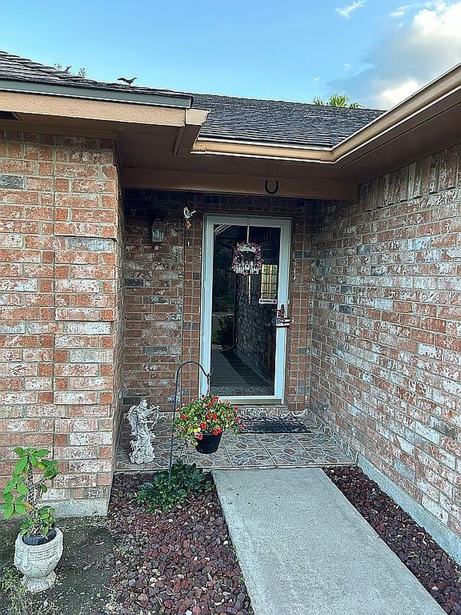 Photo of 1905 W Acadia St, Harlingen, TX