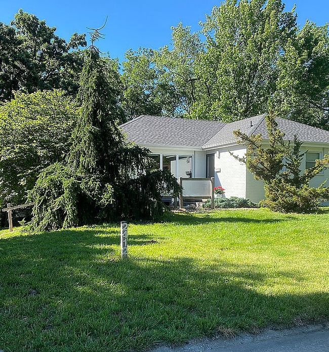 Additional photo 1 of property located at 2412 Meadow Lark Ln