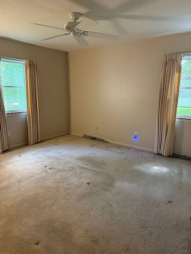 Photo of 3115 Bradley Rd, Westlake, OH