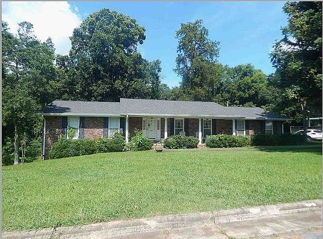 Photo of 1901 Crestline Ave, Sheffield, AL