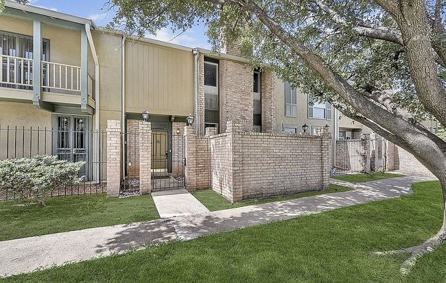 Image of 3678 Hidden Dr Apt 408