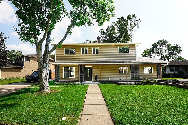 Photo of 319 W Central Ave, Lombard, IL